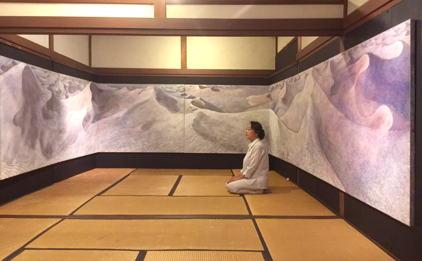 大山現代の美術館展示画
